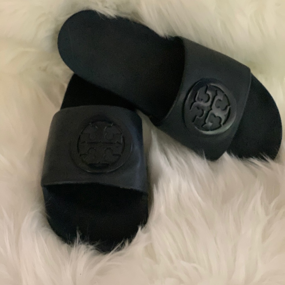 Tory Burch Lina Pool Slides in Perfect Navy size 8
